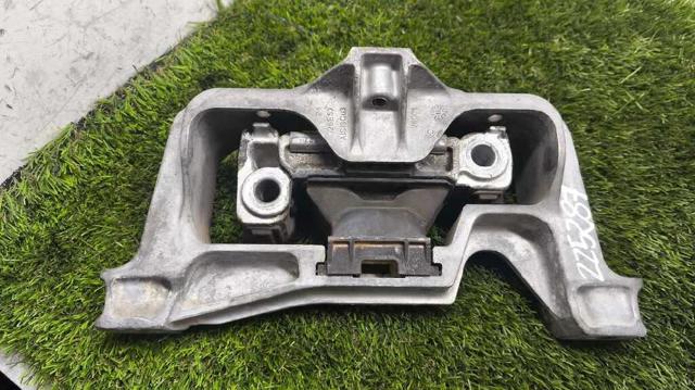 Coxim (suporte) direito de motor A2462402617 MERCEDES