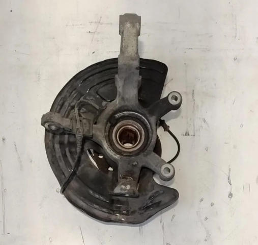 Cubo dianteiro A2463370145 MERCEDES