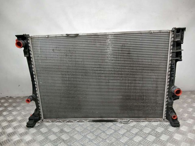  Mercedes A  (W176)
