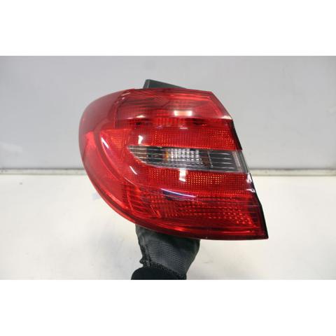 Lanterna traseira esquerda A2468200164 MERCEDES