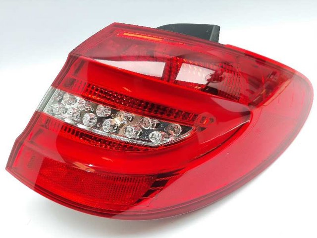 Lanterna traseira direita A2468200664 MERCEDES