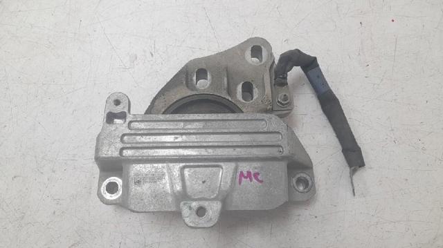 Coxim (suporte) esquerdo de motor A2472403200 MERCEDES