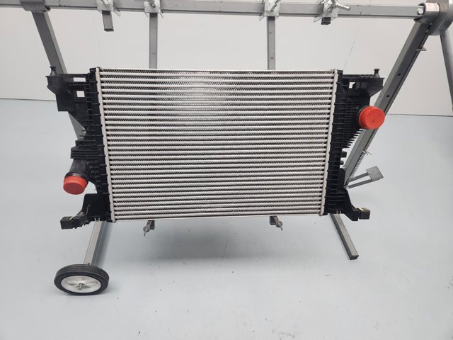 Radiador de intercooler A2475006100 MERCEDES
