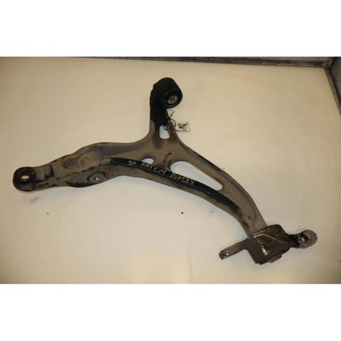 Braço oscilante inferior esquerdo de suspensão dianteira A2513301907 MERCEDES