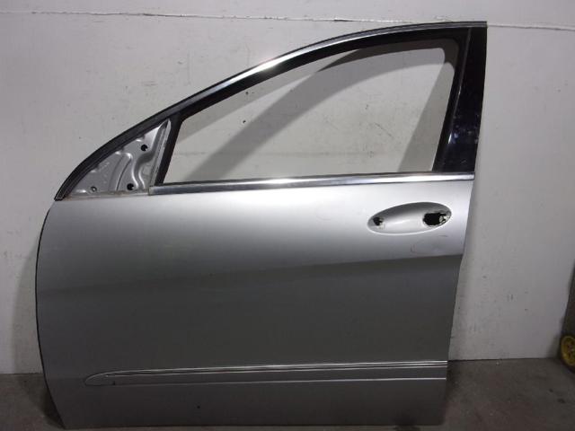 Porta dianteira esquerda A2517200105 MERCEDES