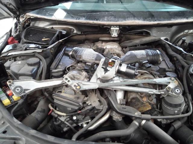 Trapézio de limpador pára-brisas A2518201442 MERCEDES