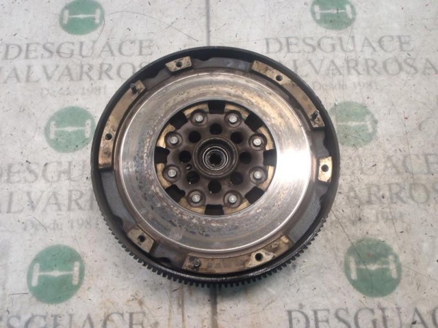 Volante de motor A2710300705 MERCEDES
