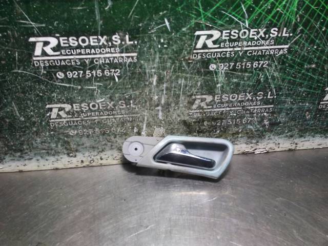 Cobrimento de maçaneta interna da porta dianteira esquerda A3172010001 MERCEDES