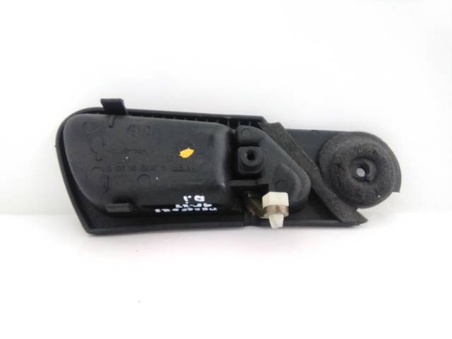 Cobrimento de maçaneta interna da porta dianteira esquerda A3172010001 MERCEDES