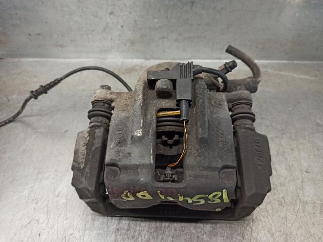 Suporte do freio traseiro direito A4144200383 MERCEDES