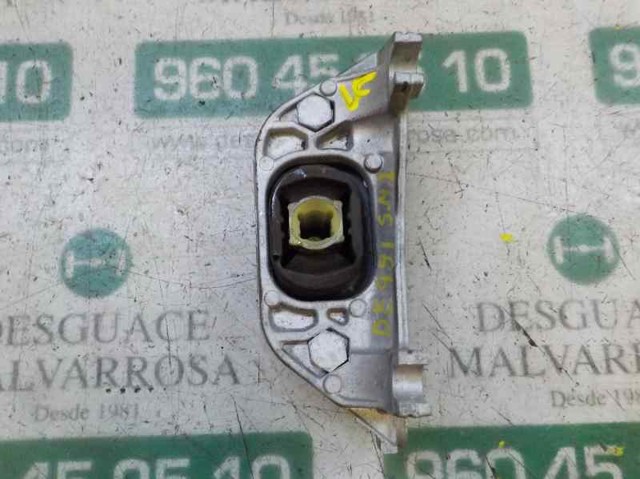 Coxim (suporte) esquerdo de motor A4152660000 MERCEDES