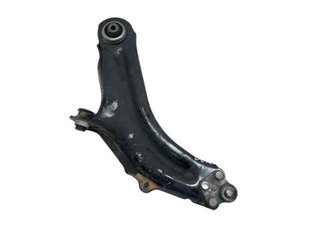Braço oscilante inferior direito de suspensão dianteira A4153300200 MERCEDES