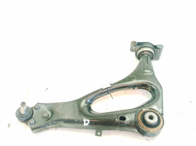 Braço oscilante inferior direito de suspensão dianteira A4473303500 MERCEDES