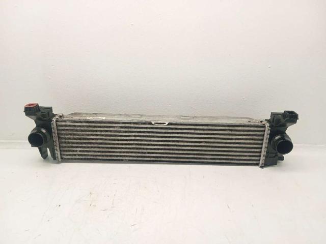 Radiador de intercooler A4475010501 MERCEDES
