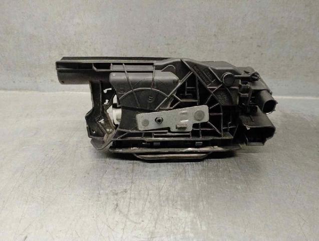 Fecho da porta lateral deslizante direita A4477300802 MERCEDES