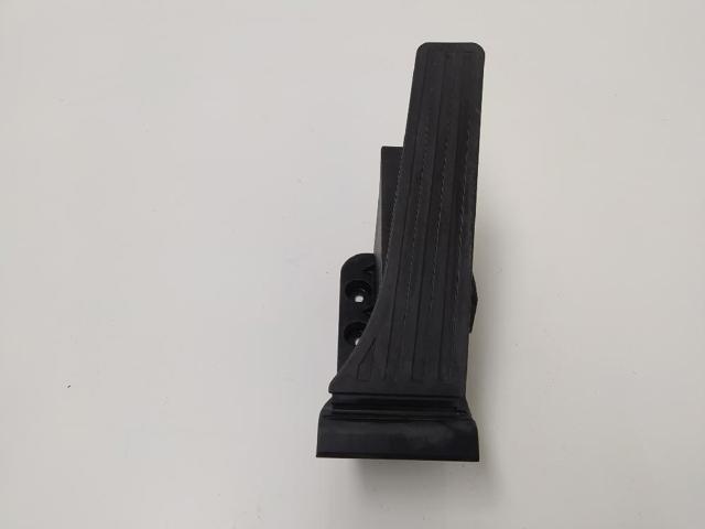Pedal de gás (de acelerador) A4513000000 MERCEDES