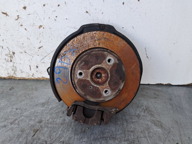 Cubo dianteiro A4513300059 MERCEDES