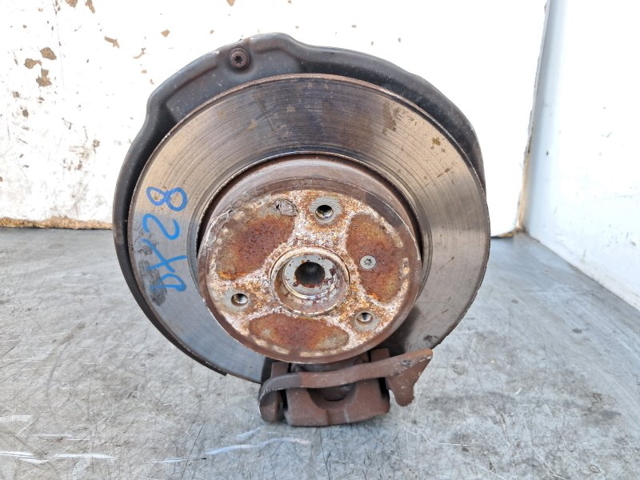 Cubo dianteiro A4513300059 MERCEDES