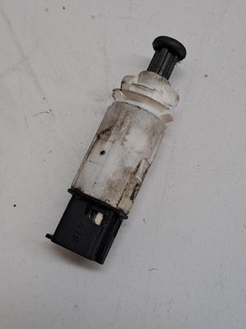 Sensor de ativação do sinal de parada A4515450209 MERCEDES