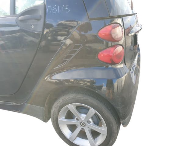 Pára-choque traseiro A4516470001 MERCEDES