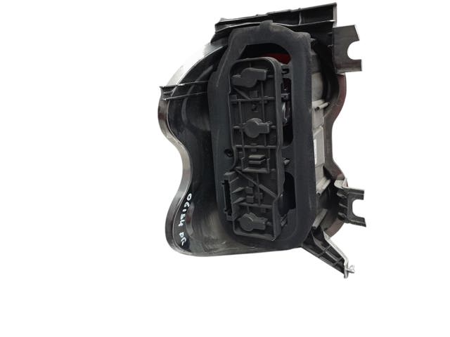 Lanterna traseira direita A4518200264 MERCEDES