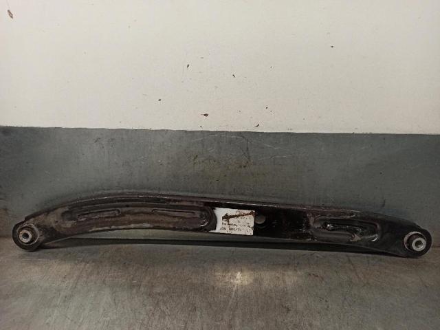 Braço oscilante transversal esquerdo de suspensão traseira A4533506700 MERCEDES