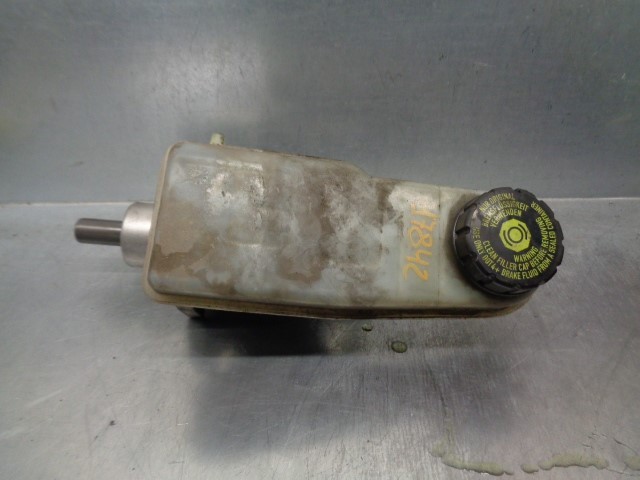 Cilindro mestre do freio A4544300001 MERCEDES