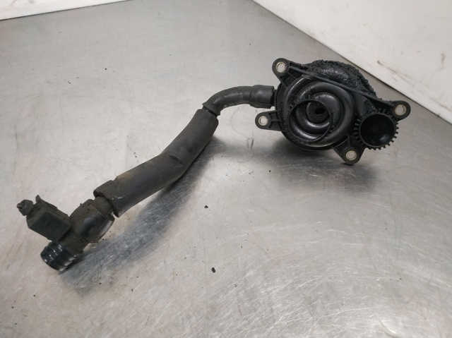 Separador de óleo (separador) do sistema de ventilação de cárter A6110160134 MERCEDES