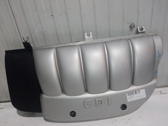 Tampa de motor decorativa A6120100767 MERCEDES