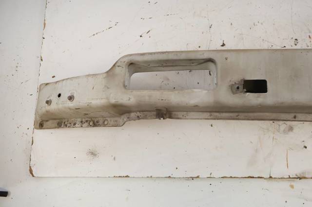 Reforçador do pára-choque dianteiro para Mercedes Vito 638