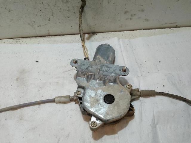 Mecanismo de acionamento de vidro da porta dianteira direita A6387200146 MERCEDES