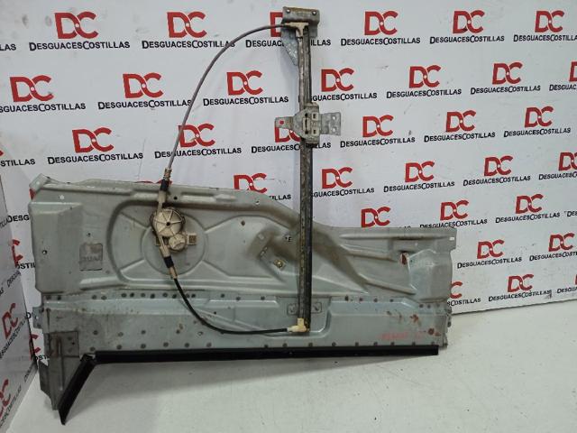 Mecanismo de acionamento de vidro da porta dianteira direita A6387200346 MERCEDES