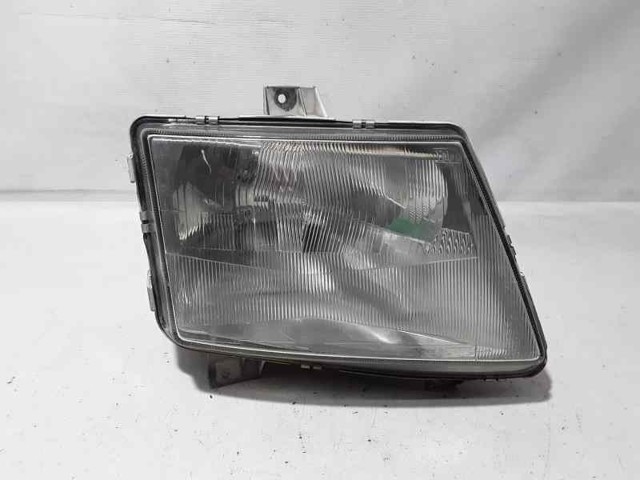 Luz direita A6388200161 MERCEDES