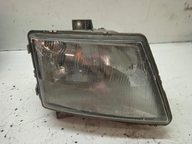 Luz direita A6388200161 MERCEDES