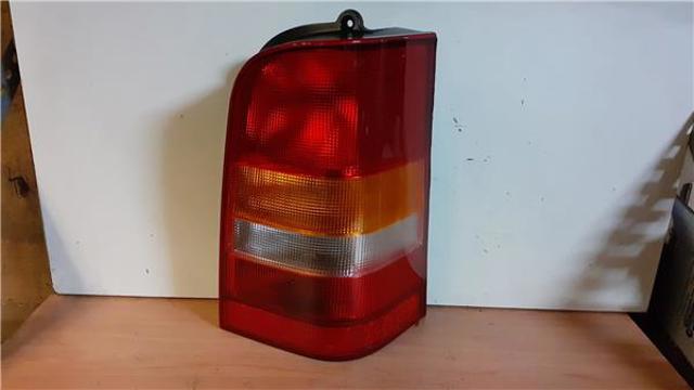 Lanterna traseira direita A6388201764 MERCEDES