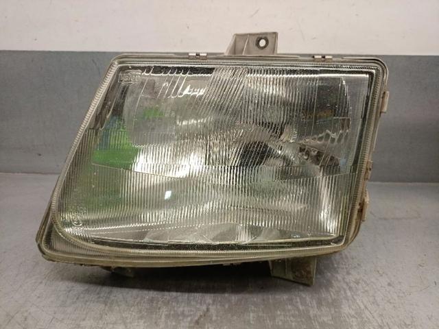 Luz esquerda A6388201961 MERCEDES