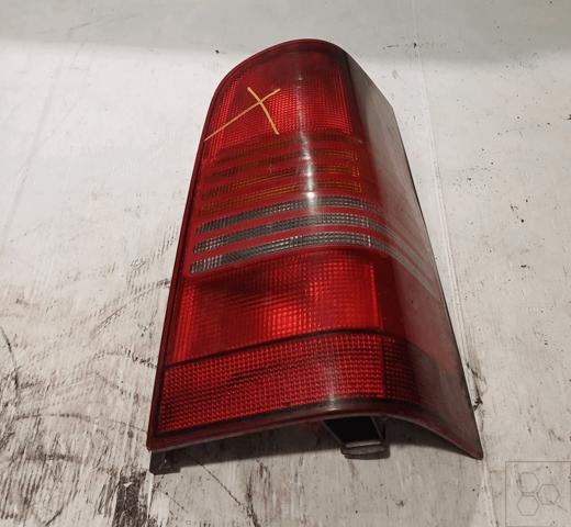 Lanterna traseira direita A6388201964 MERCEDES