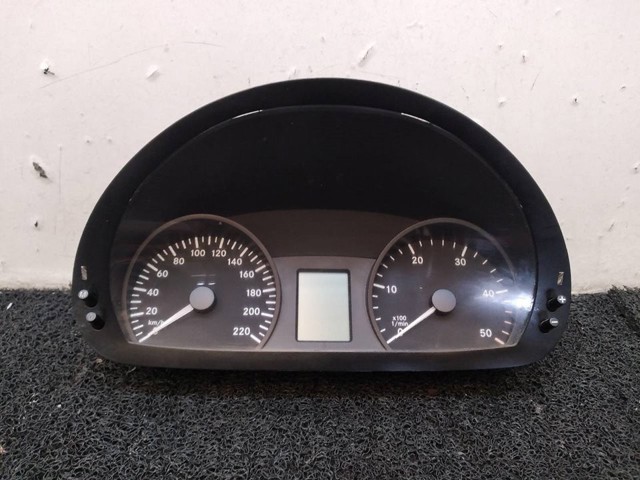Painel de instrumentos (quadro de instrumentos) A6394462121 MERCEDES