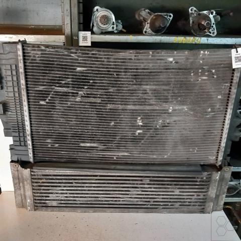 Radiador de esfriamento de motor A6395011201 MERCEDES