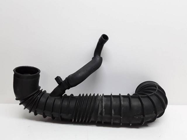 Cano derivado de ar, saída de filtro de ar A6395281182 MERCEDES