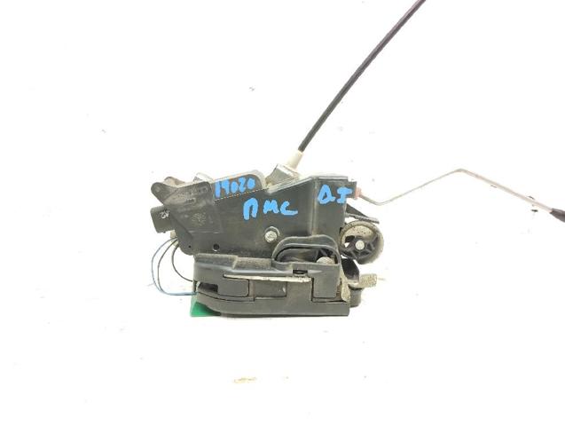 Fecho da porta dianteira esquerda A6397201635 MERCEDES
