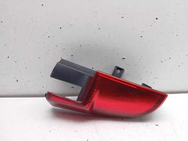 Lanterna traseira direita superior A6398201364 MERCEDES