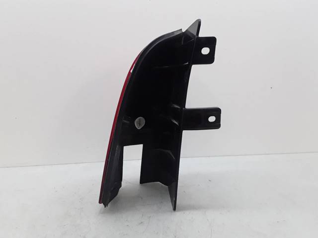 Lanterna traseira direita superior A6398201364 MERCEDES