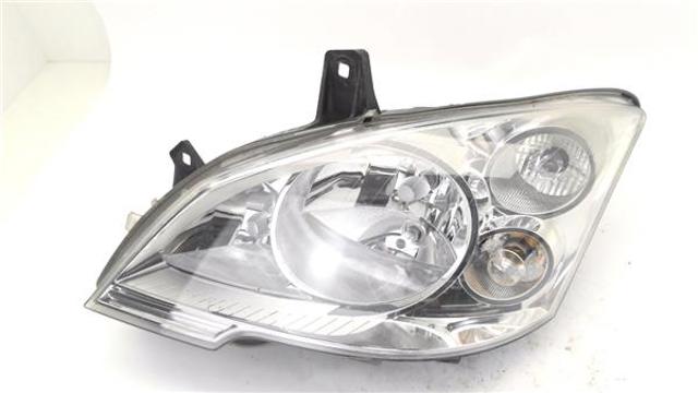 Luz esquerda A6398201861 MERCEDES