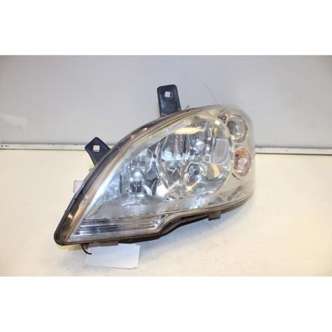 Luz esquerda A6398201861 MERCEDES
