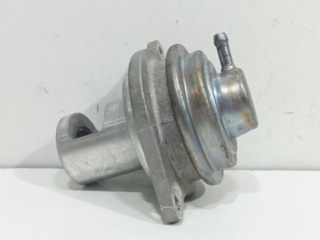 Válvula EGR de recirculação dos gases A6401401360 MERCEDES