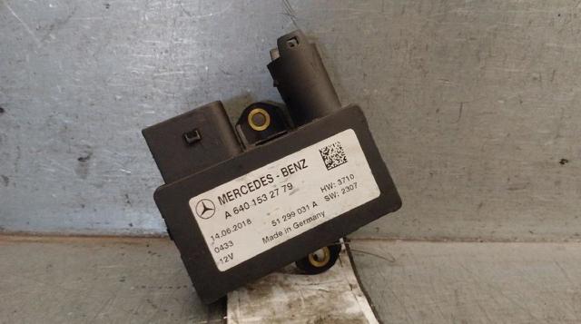 Relê das velas de incandescência A6401532779 MERCEDES