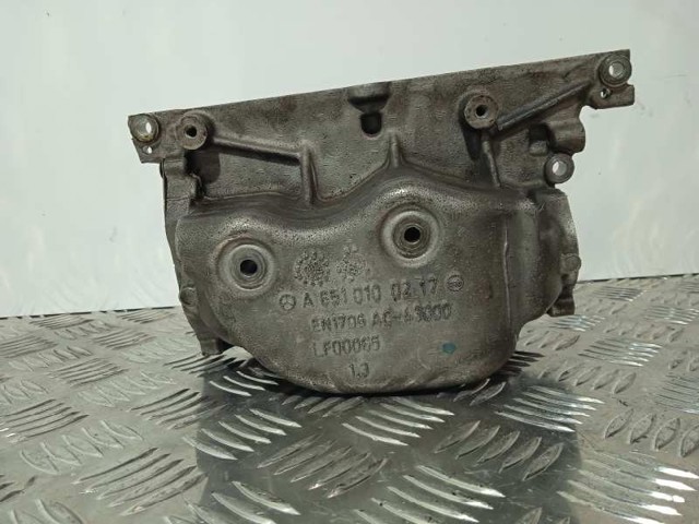 Tampa dianteira de cabeça de motor (CBC) A6510100217 MERCEDES