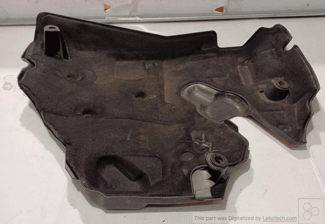 Tampa de motor decorativa A6510102367 MERCEDES