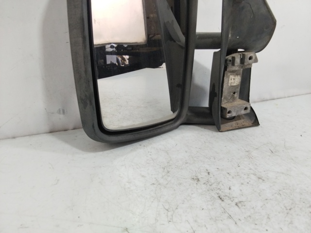 Espelho de retrovisão esquerdo A9018105516 MERCEDES